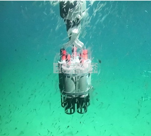 ˮ����������pH���¶ȶ������¼��